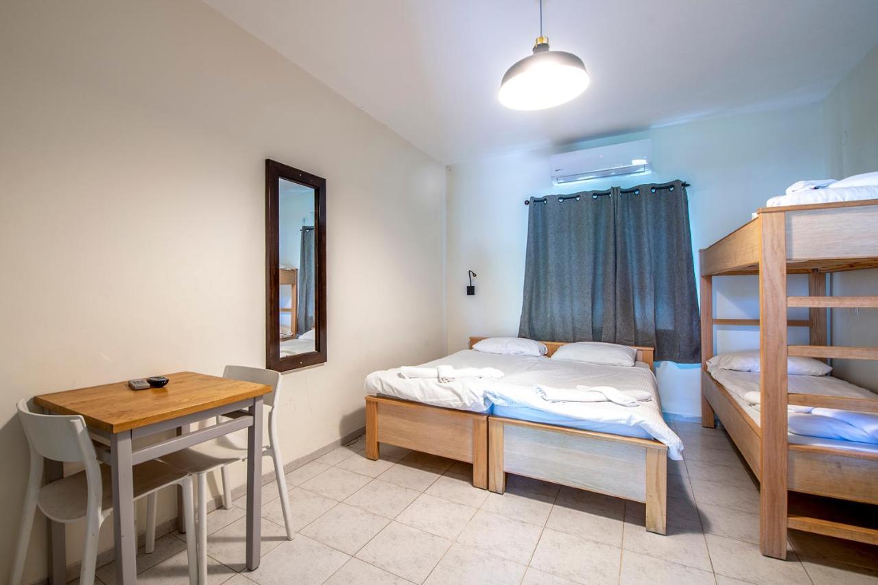 כפר הנופש קיבוץ גדות Kibbutz Gadot Galilean Resort エクステリア 写真