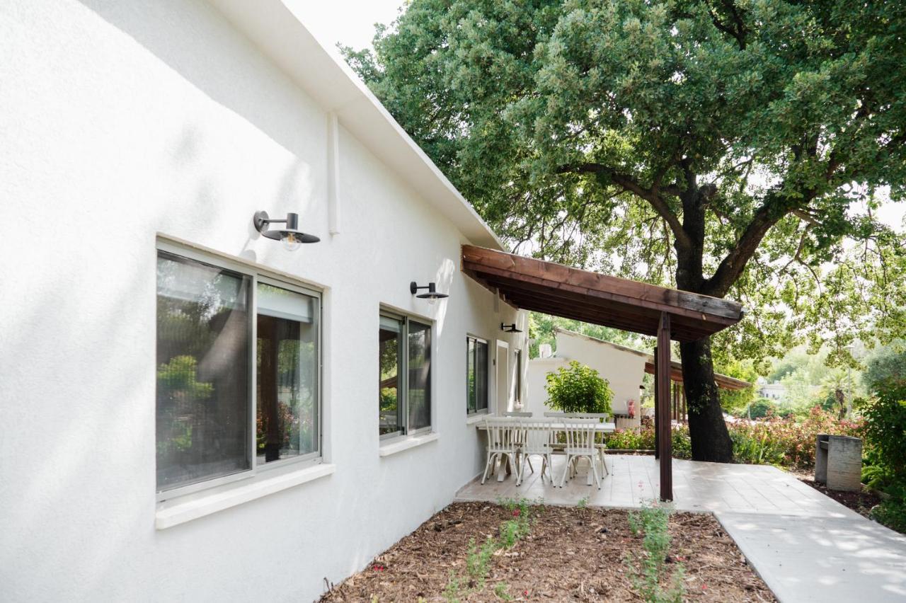 כפר הנופש קיבוץ גדות Kibbutz Gadot Galilean Resort エクステリア 写真